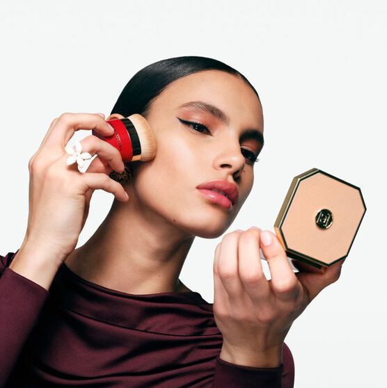 CAROLINA HERRERA NUDE COUTURE MATTE BRONZER 40 DEEP